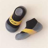 أحذية جوارب متباينة مخططة للأطفال أحذية طفل صغير  أصفر