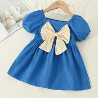 Vestido de manga corta con decoración de lazo para niña pequeña  Azul