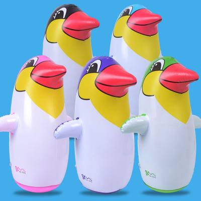 Juguete inflable del vaso del juguete del pvc del pingüino inflable animal del vaso colorido del pingüino