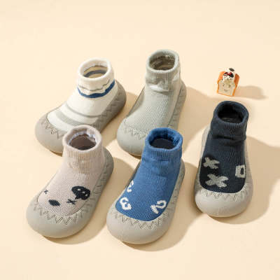 Zapatos estampados geométricos para niños pequeños