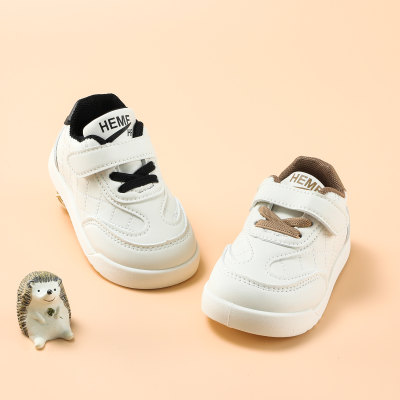 Sneakers in velcro antiscivolo tinta unita per bambino