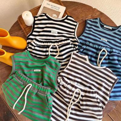 Forest style ~ 2023 summer new children's knitted striped vest set baby sleeveless two-piece set thin Korean version