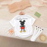 Newborn baby short-sleeved bodysuit for boys and girls with cartoon prints triangle crawling clothes for infants and young children short-sleeved outdoor romper  White
