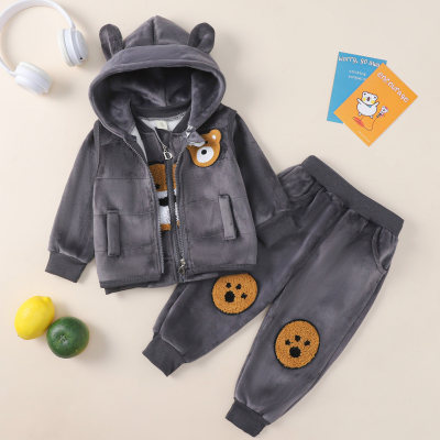 3 pièces pour tout-petit garçon, haut à appliqué ours de couleur unie, veste à capuche zippée et pantalon assorti