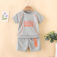 Camiseta de manga corta con estampado de letras para niños pequeños de 2 piezas y pantalones cortos a juego  gris