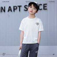 Kinder Sommer Kurzarm T-Shirt Jungen Rundhals Sport Tops Baby Mädchen bestickt vielseitiges Bottoming Shirt Sommer Koreanische Version  Weiß