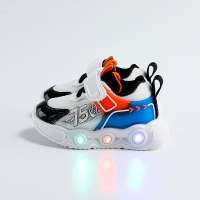 حذاء رياضي بشريط فيلكرو مرقع بألوان LED للأطفال الصغار  أسود