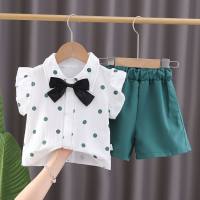 Costume d'été pour filles 2023 nouveau costume deux pièces décontracté à manches courtes pour bébé d'été mince vêtements pour enfants de petite et moyenne taille net célébrité  vert