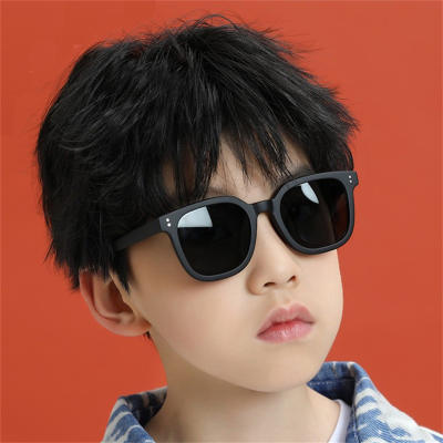 Óculos de sol infantis com proteção UV de cor sólida
