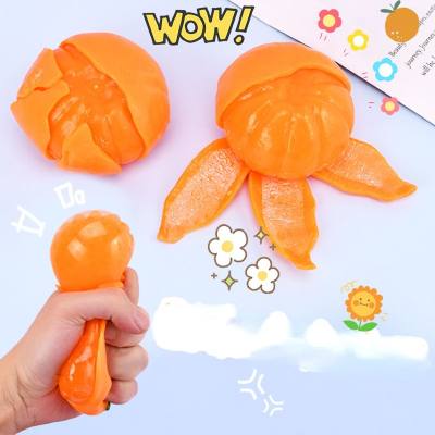 Giocattolo di decompressione arancione con bolle grandi e divertenti da spremere