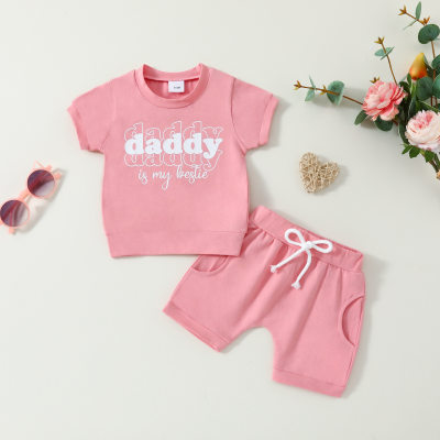 Novo estilo de bebê com estampa de letras de manga curta, tops e shorts para meninas, terno de duas peças de verão