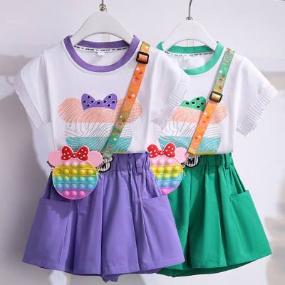 Girls' fashionable suits, stylish 2024 new children's summer short-sleeved T-shirts, internet celebrity, two-piece set for children 12 years old