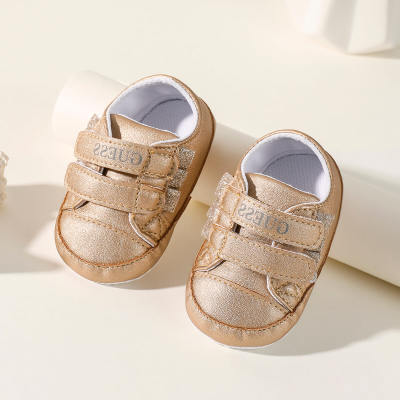 Chaussures de bébé velcro de couleur unie pour bébé