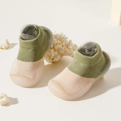 Zapatos de punto con suela de goma para bebé niña