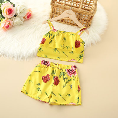 Conjunto de chaleco y pantalones cortos con estampado floral para niñas