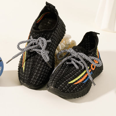 Scarpe sportive da bambina con lettere a blocchi di colore