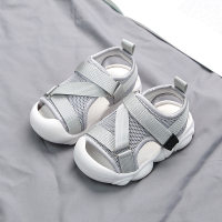 Sandalias suaves con diseño de velcro para niños pequeños  gris