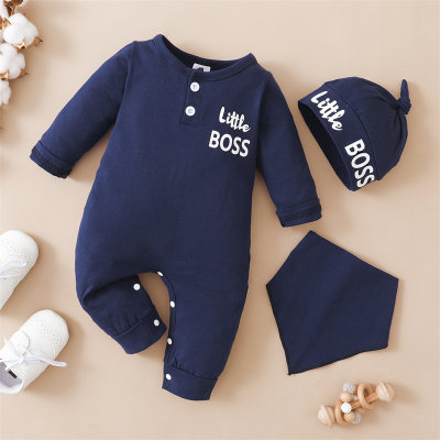 Macacão de manga comprida com estampa de letras para bebês menino 3 peças, toalha e chapéu de saliva