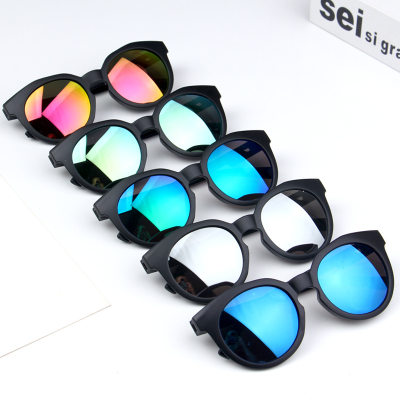 Óculos de sol da moda para meninos
