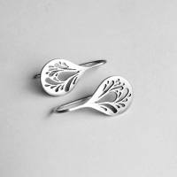 Hecheng New Artistic Hollow Leaf Earrings European and American Popular Retro Imitation Thai Silver Earrings  Silver