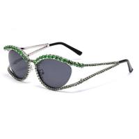 Katzenaugen-Diamant-Sonnenbrille Europäische und amerikanische Straßenfotografiebrille Internet-Promi-Modell farbige Diamant-Sonnenbrille mit Sonnenschutz für Frauen  Grün