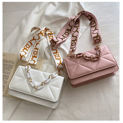 Lässige trendige Umhängetasche Nischentasche stilvolle kleine quadratische Tasche für Damen im neuen Sommer im modischen, schlichten Stil