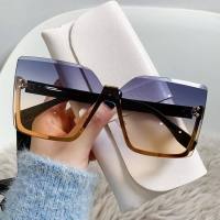 Neue Art Damen Temperament Halbrahmen Sonnenbrille modische große Rahmen quadratische Sonnenschutz Sonnenbrille Persönlichkeit Streetstyle Brille Trend  Gelb