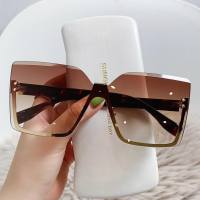 New style women's temperament half-frame sunglasses fashionable large frame square sun protection sunglasses personality street style glasses trend  Champagne
