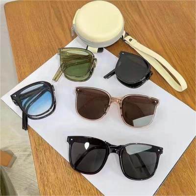 New Foldable Sunglasses Polarized Sunglasses Fashionable and Lightweight Sunscreen Foldable Driving