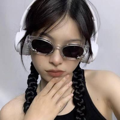 Jennie dreidimensionale Schlangensonnenbrille im gleichen Stil Y2K Retro Hot Girl Technologie Sinn konkave Form Sonnenbrille trendige Frauen