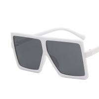 Óculos de sol quadrados com armação grande, tendência de personalidade, novo estilo, óculos de sol coloridos, tendência da moda  Branco