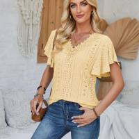 Camiseta feminina europeia e americana primavera e verão nova renda com decote em v manga folha de lótus cor sólida camiseta solta  Amarelo