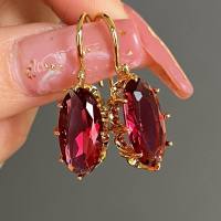 Cao Shi's new retro palace colored gemstone series inlaid zircon octagonal buckle earrings ear hooks  Red
