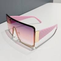 Neue trendige quadratische einteilige Sonnenbrille mit großem Rahmen, modische und vielseitige rahmenlose Sonnenbrille mit breiter Krempe für Straßenaufnahmen mit Persönlichkeit  Lila