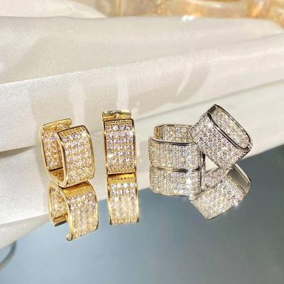 European and American light luxury micro-inlaid zircon earrings, young ladies' fashion earrings, hot selling items