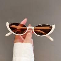 Neue Cat-Eye-Sonnenbrille Europäische und amerikanische Mode Internet-Prominente die gleiche INS-Brille einfache Avantgarde-Sonnenbrille  Beige