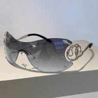 نظارات شمسية عصرية جديدة بدون إطار على شكل ثعبان من قطعة واحدة مع إحساس بالتكنولوجيا نظارات شمسية مضحكة Y2K  أسود