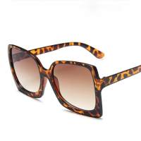 Nuevas gafas de sol de moda con montura grande, gafas de sol de cara pequeña de color negro brillante y liso, Instagram cruzado de moda, gafas rojas de Internet  Leopardo
