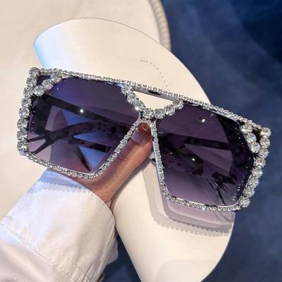Neue große rahmen voller diamant sonnenbrille für frauen Mode outdoor strand anti-uv diamant sonnenbrille ins