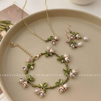 White Bell Orchid Earrings+Bracelet+Necklace~Super Immortal Forest Spring New Earstuds Earclip Girls' collarbone Chain