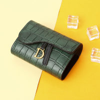 New small card holder for women, exquisite high-end, compact, multi-card slots, light luxury, internet celebrity niche design, crocodile pattern popular wallet  Green