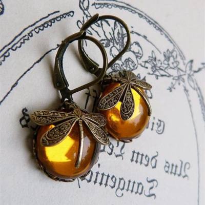 Longheng European and American Jewelry Vintage Dragonfly Pattern Earrings Moonlight Stone Women's Old Earrings