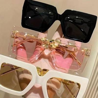Neue Kette Anti-Ultraviolett-Sonnenbrille Europäische und amerikanische Mode quadratischer Rahmen High-End-Sonnenbrille für Damen
