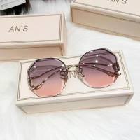 Sunglasses for women ins new round face Korean style fashion sunglasses anti-ultraviolet big face slim summer  Gray