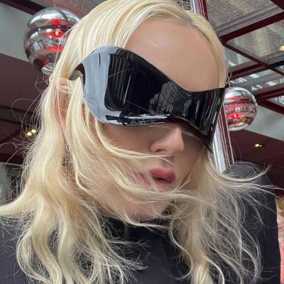 Windproof frameless one-piece sunglasses for women Y2K personality cycling sports punk mask European and American trendy personality sunglasses