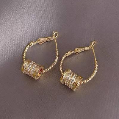 Fashionable small waist earrings, new trendy 925 silver needle earrings, light luxury earrings for women in summer