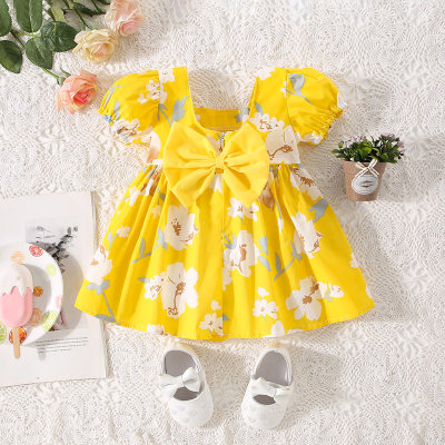 Sommer neues koreanisches Mädchenkleid mit niedlichen Blumen, kurzen Ärmeln und Schleife