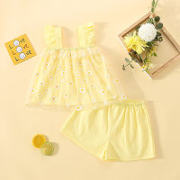 New summer baby girl Korean style small daisy flying sleeve top shorts two-piece set  Pink