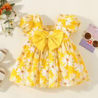 Girls' dress with sweet little chrysanthemum puff sleeves, princess dress with invisible zipper and bow at the back  Yellow