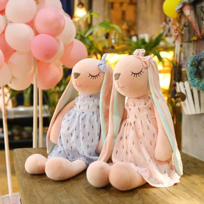 Commerce extérieur créatif nouveau lapin ins jouet Amazon nouveau jouet en peluche Antu à longues oreilles oreiller cadeau